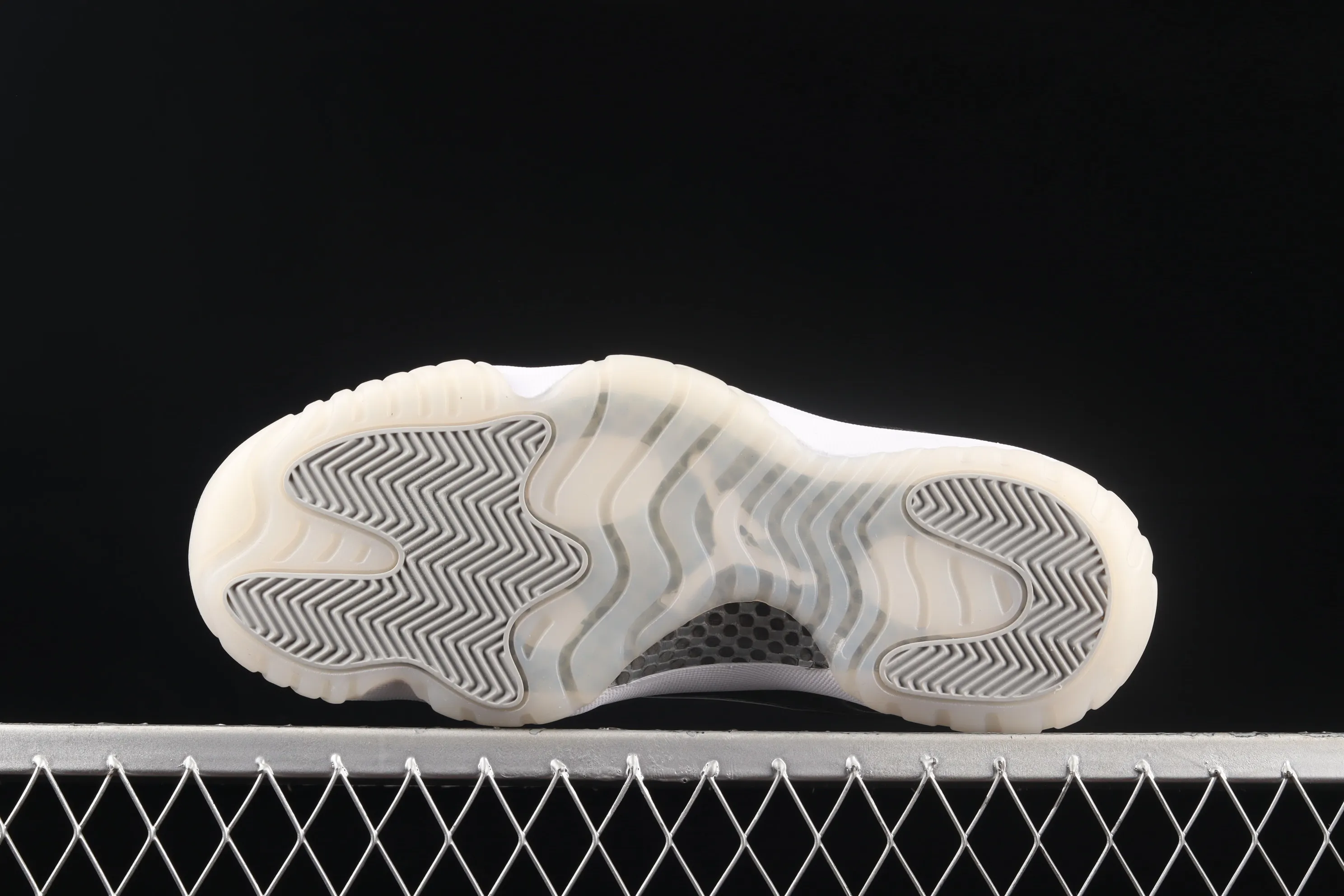 All categories Air Jordan Jordan series basketball shoes Air Jordan 11 F version Air Jordan 11 "25th Anniversary" AJ11 Joe 11 Devil II genuine standard genuine carbon CT8012-011